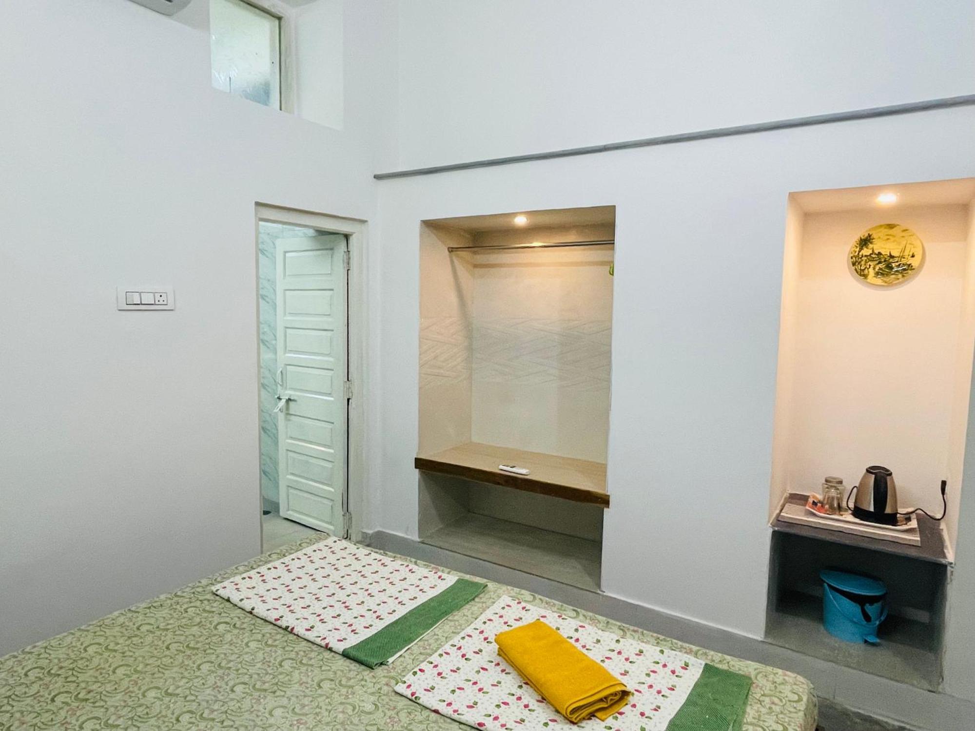 Atithya Apartment Udaipur Bagian luar foto