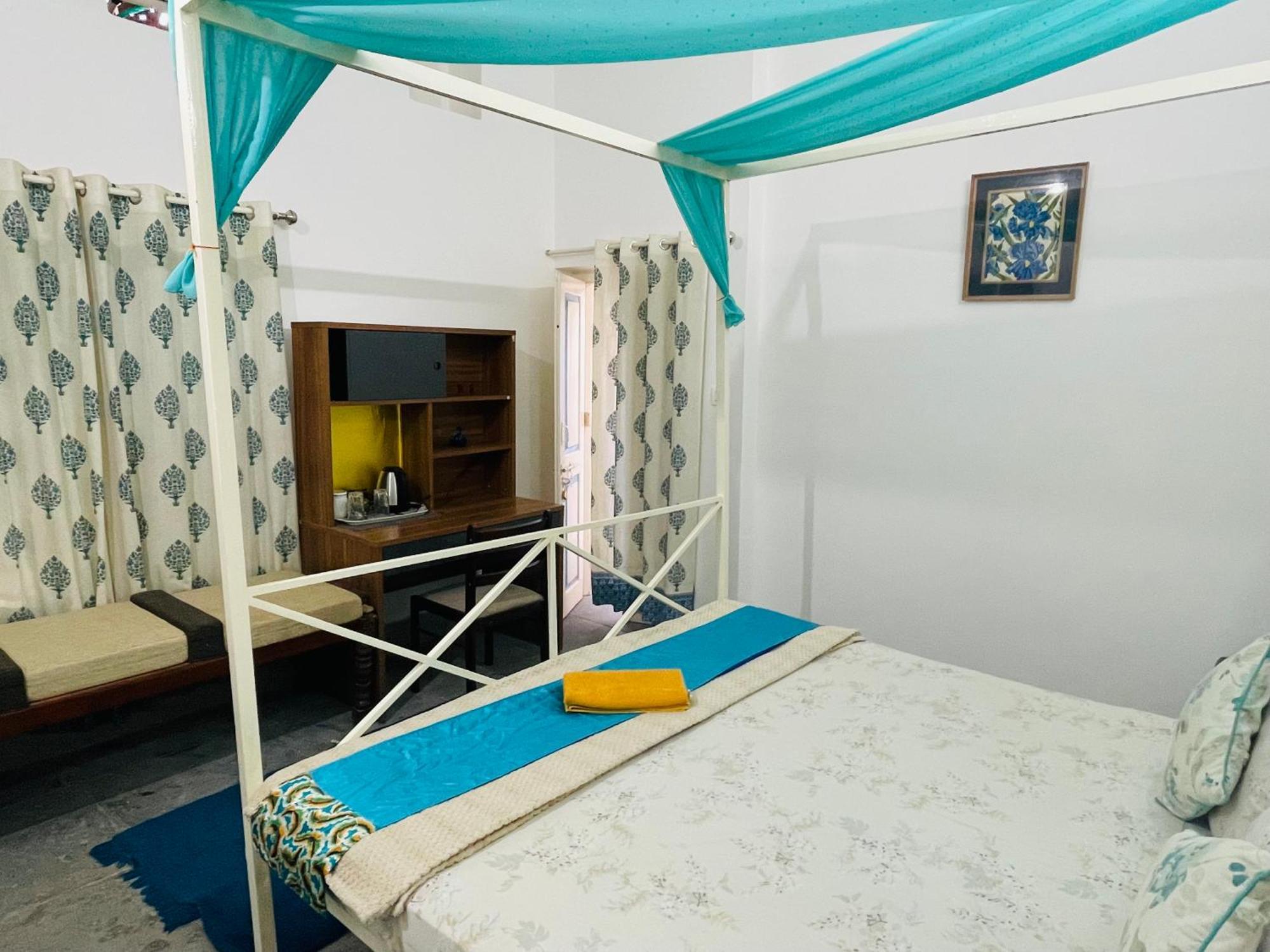 Atithya Apartment Udaipur Bagian luar foto