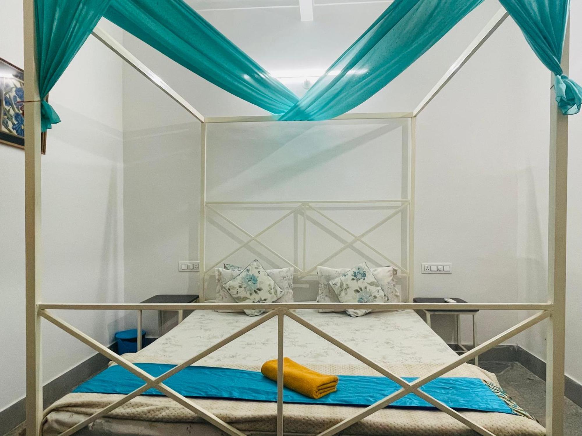 Atithya Apartment Udaipur Bagian luar foto