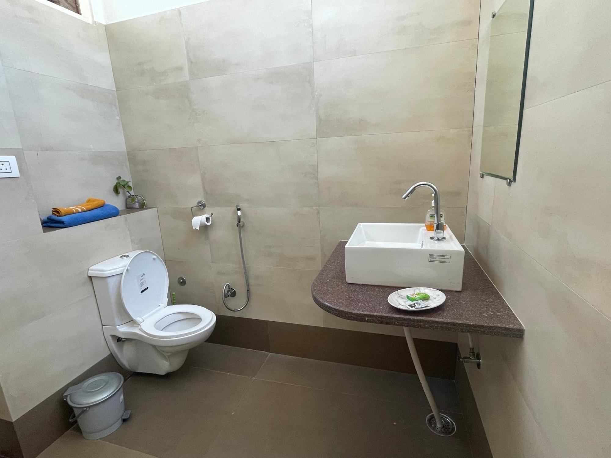 Atithya Apartment Udaipur Bagian luar foto